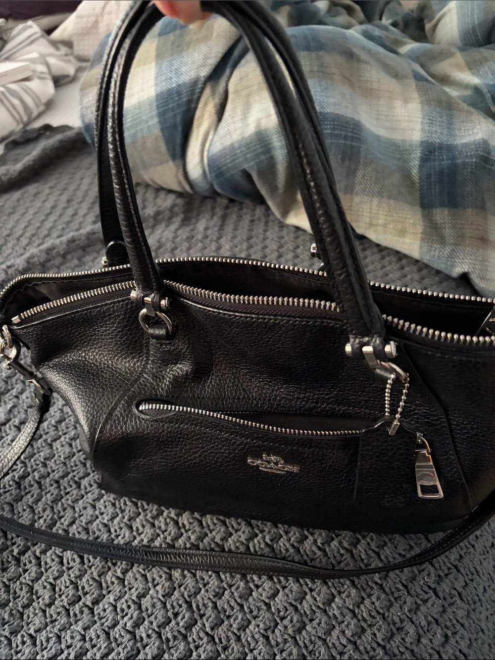 Coach Black Pebbled Leather Shoulder Bag with Silver Hardware - Picture 4 of 6